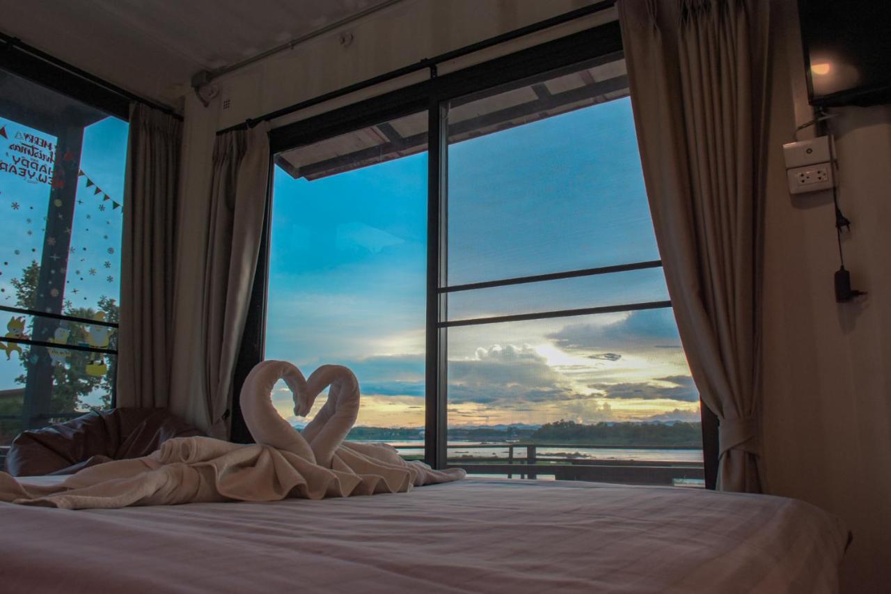 Inbox Living Rimkhong Hotel Chiang Khan Exterior photo