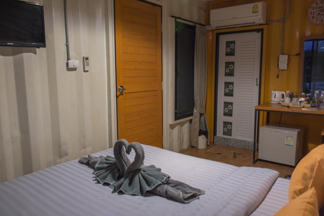 Inbox Living Rimkhong Hotel Chiang Khan Exterior photo