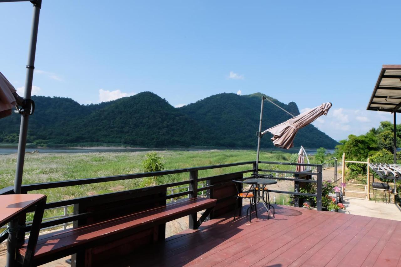 Inbox Living Rimkhong Hotel Chiang Khan Exterior photo